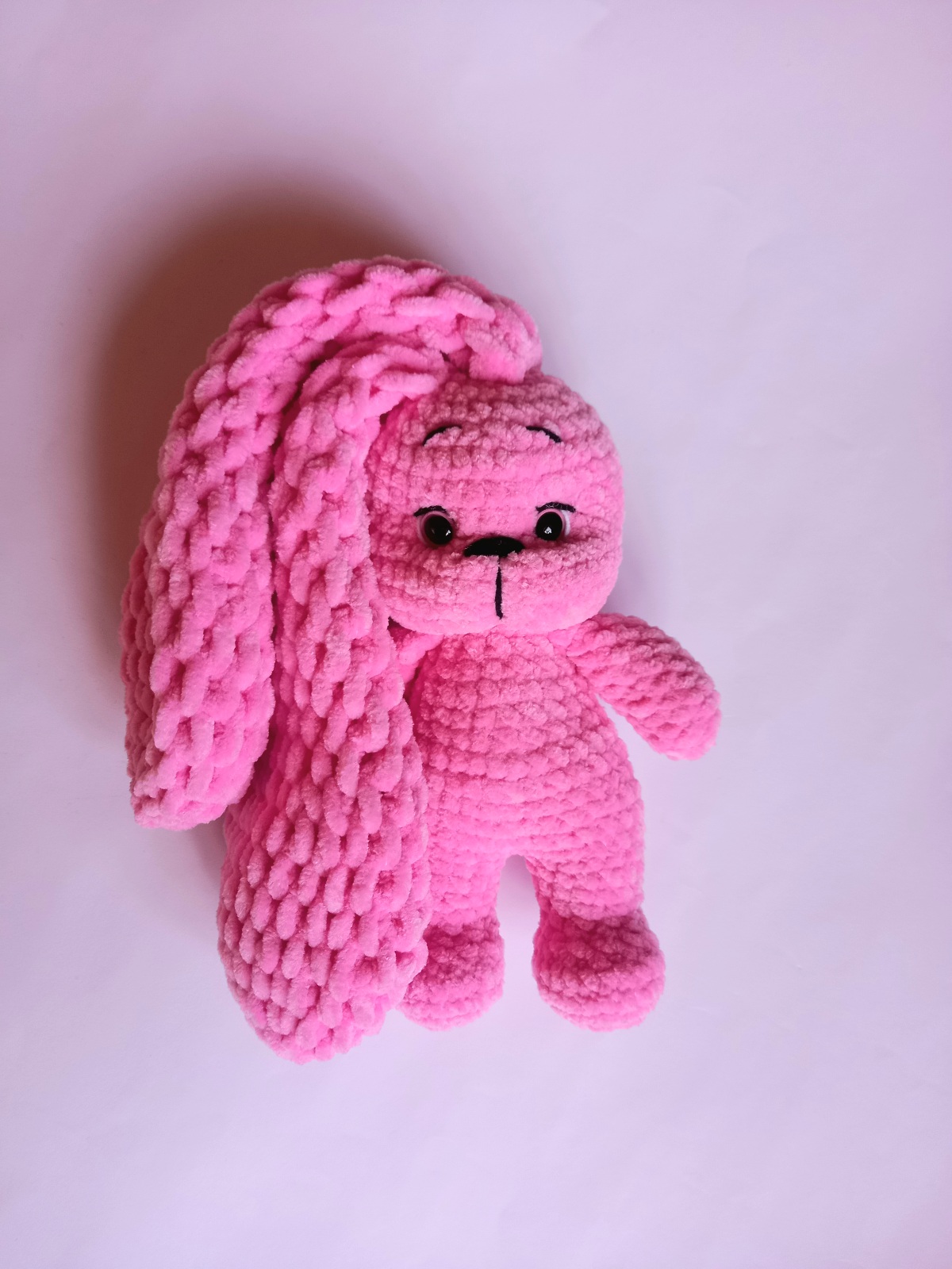 Rankų darbo nertas žaislas Rožinė Kiškutė "Kruopytė"